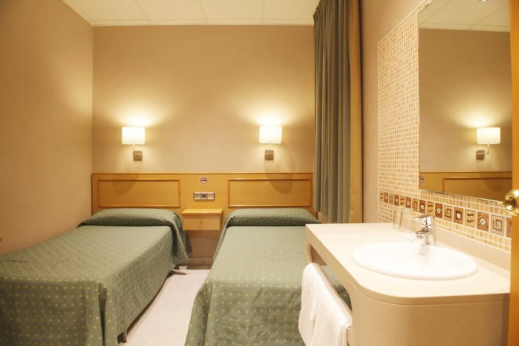 Hostal Nuevo Colon Barcelona 0*,
