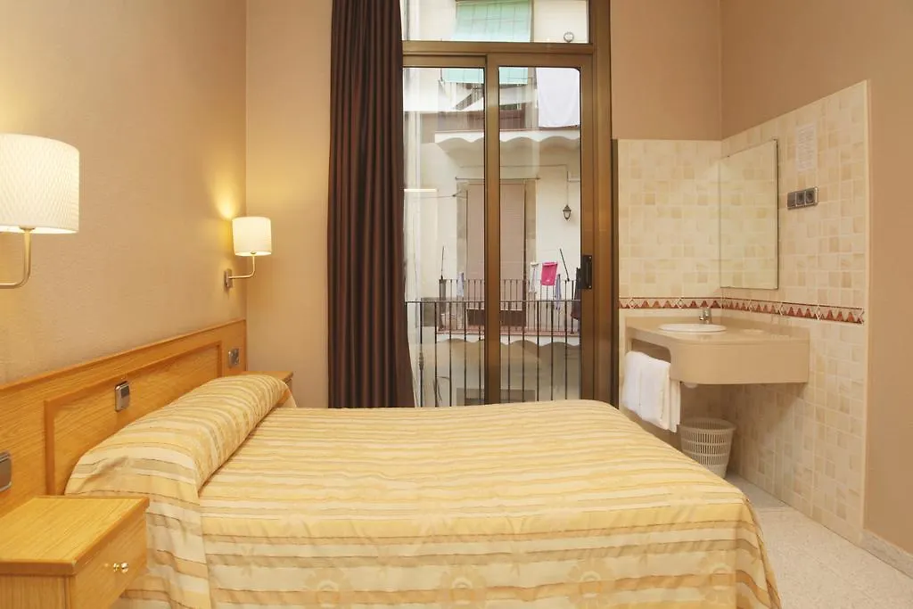 Guest house Hostal Nuevo Colon Barcelona