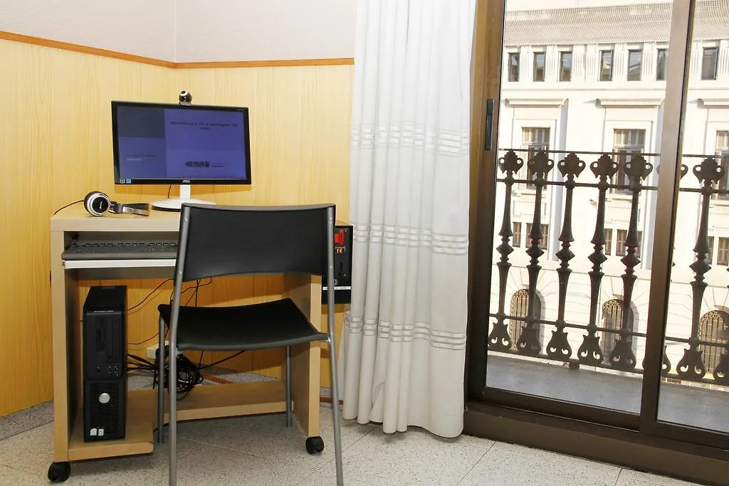 Pensjonat Hostal Nuevo Colon Barcelona Hiszpania